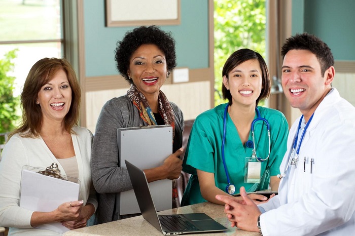3 Benefits of a Career as a Health Care Professional